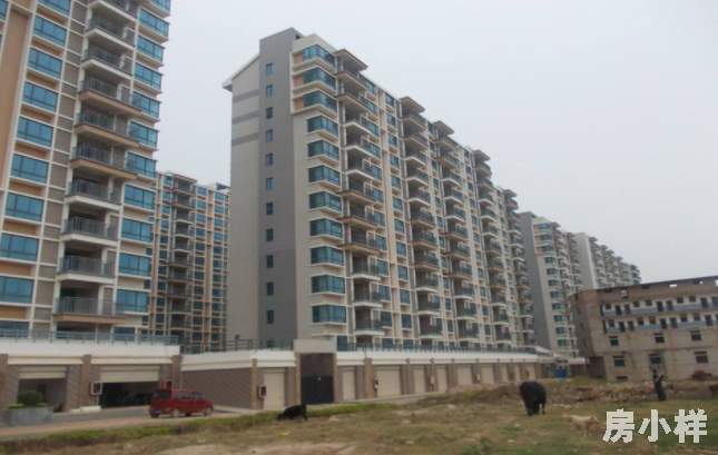 拆遷安置房和小產權房有什么區(qū)別，有房產證嗎?