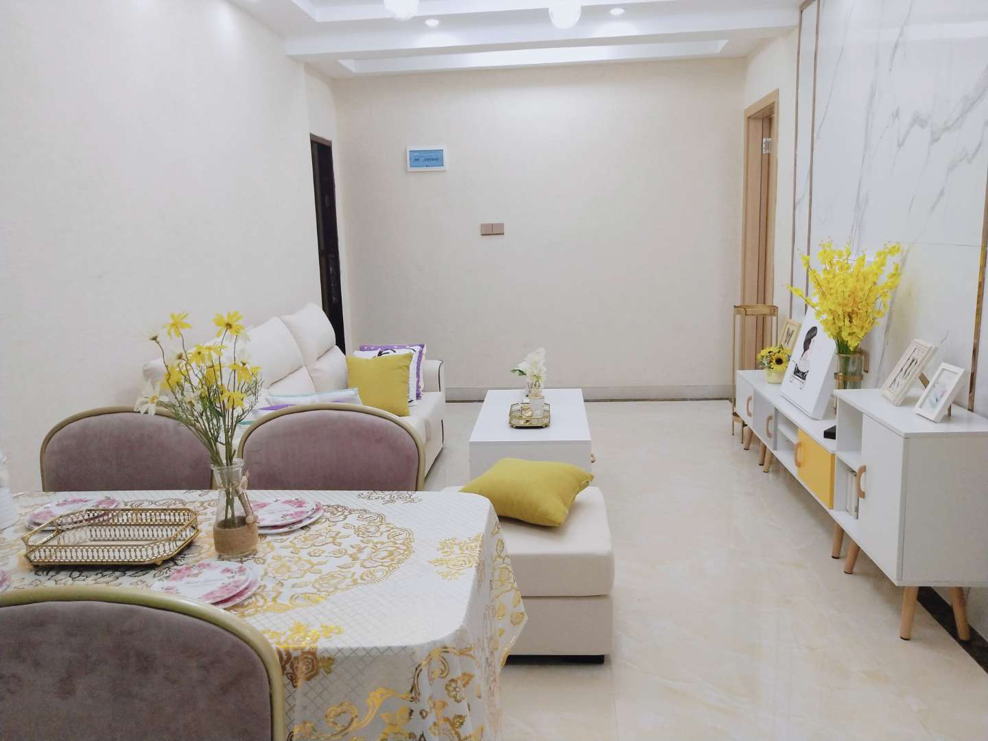 幸福居兩房?jī)蓮d67.5萬(wàn)/套起