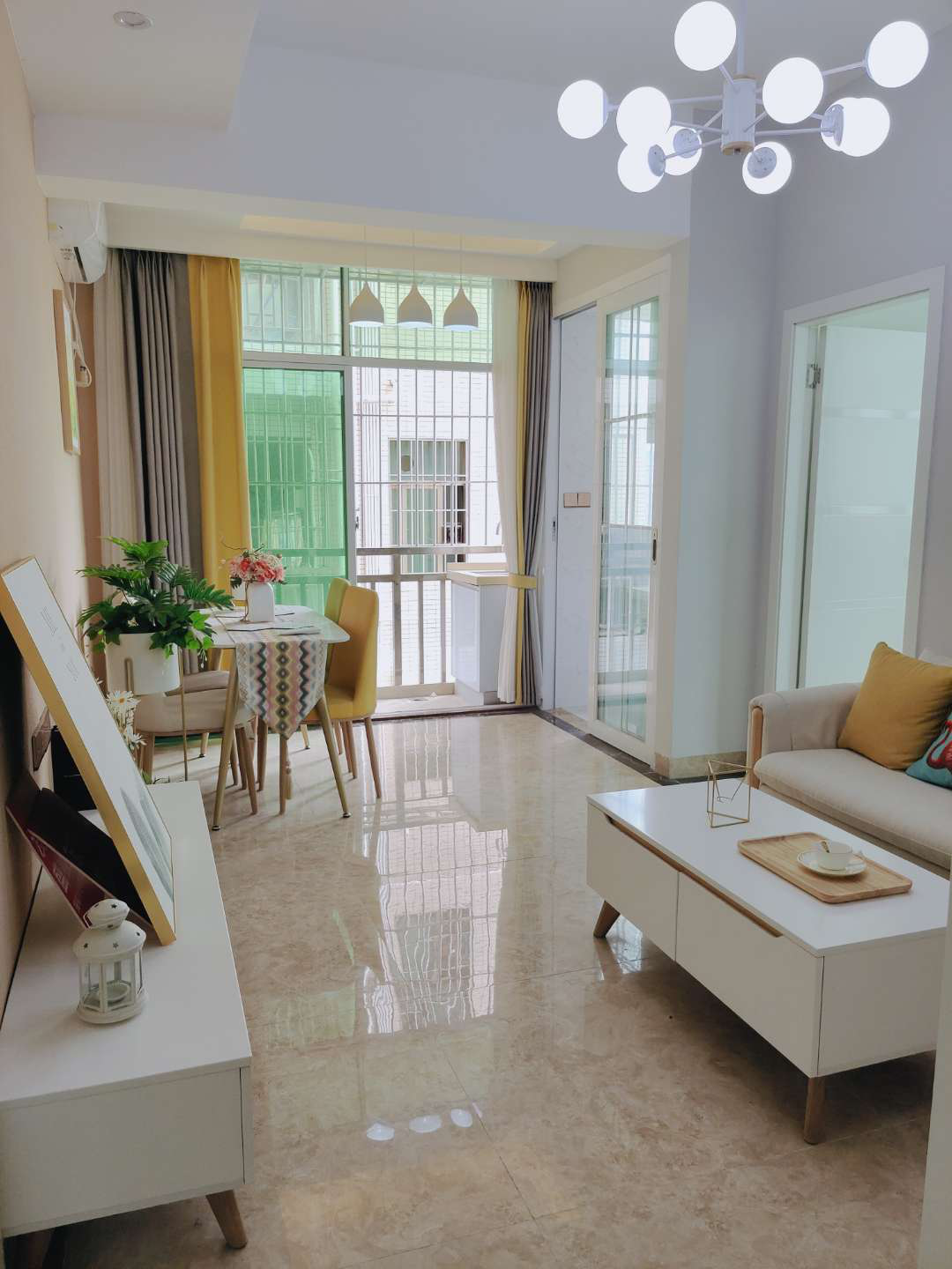 幸福居兩房?jī)蓮d67.5萬(wàn)/套起