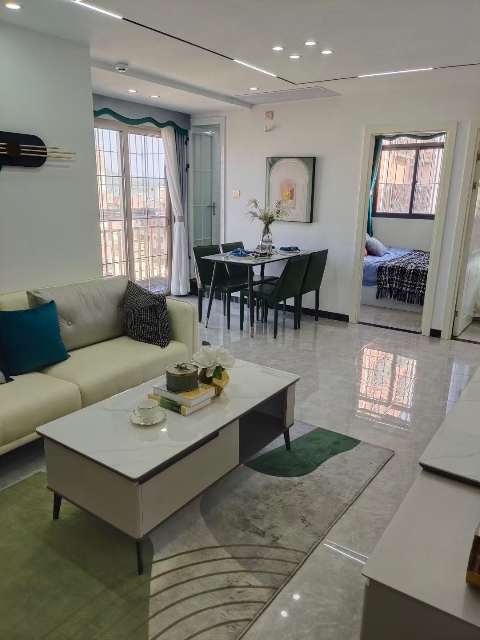 新圍時(shí)尚公館 68.8萬(wàn)元起/套