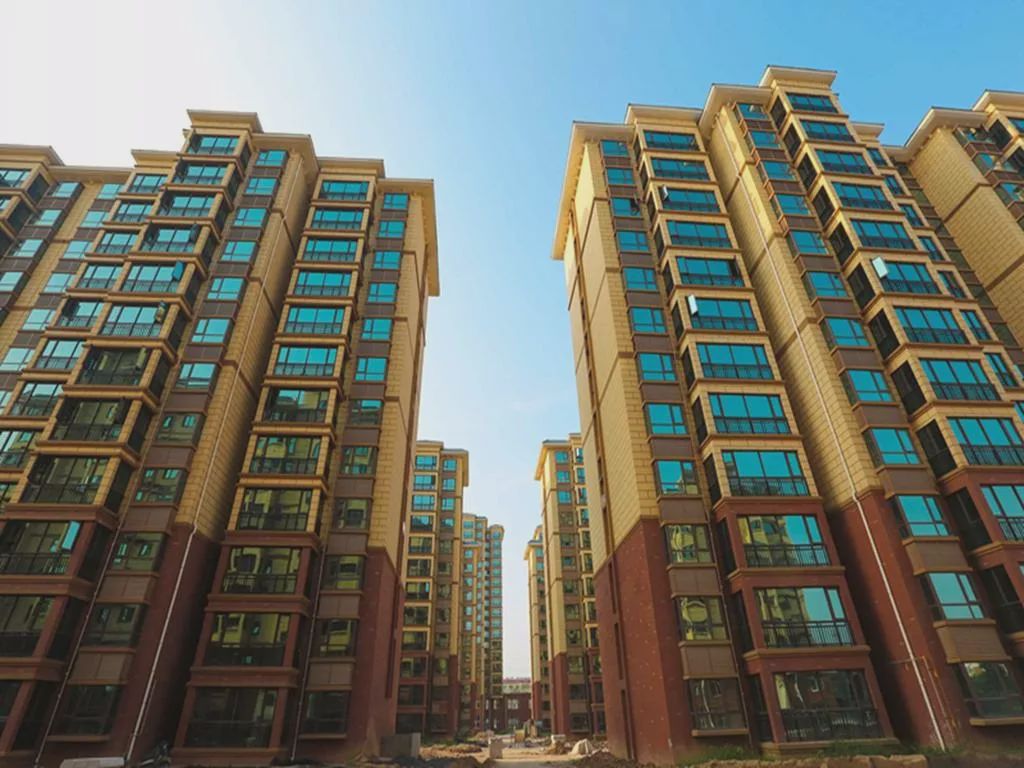 可以分為外銷(xiāo)商品房和內(nèi)銷(xiāo)商品房?jī)煞N類(lèi)型