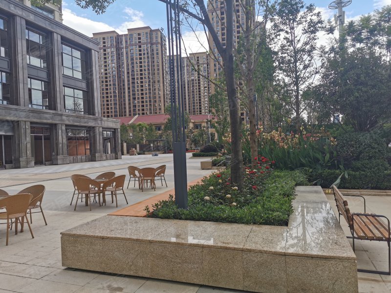 目前在羊甫片區(qū)開發(fā)有俊發(fā)未來城項(xiàng)目