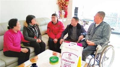 萬里社區(qū)居民一直以來辦不下房產(chǎn)證