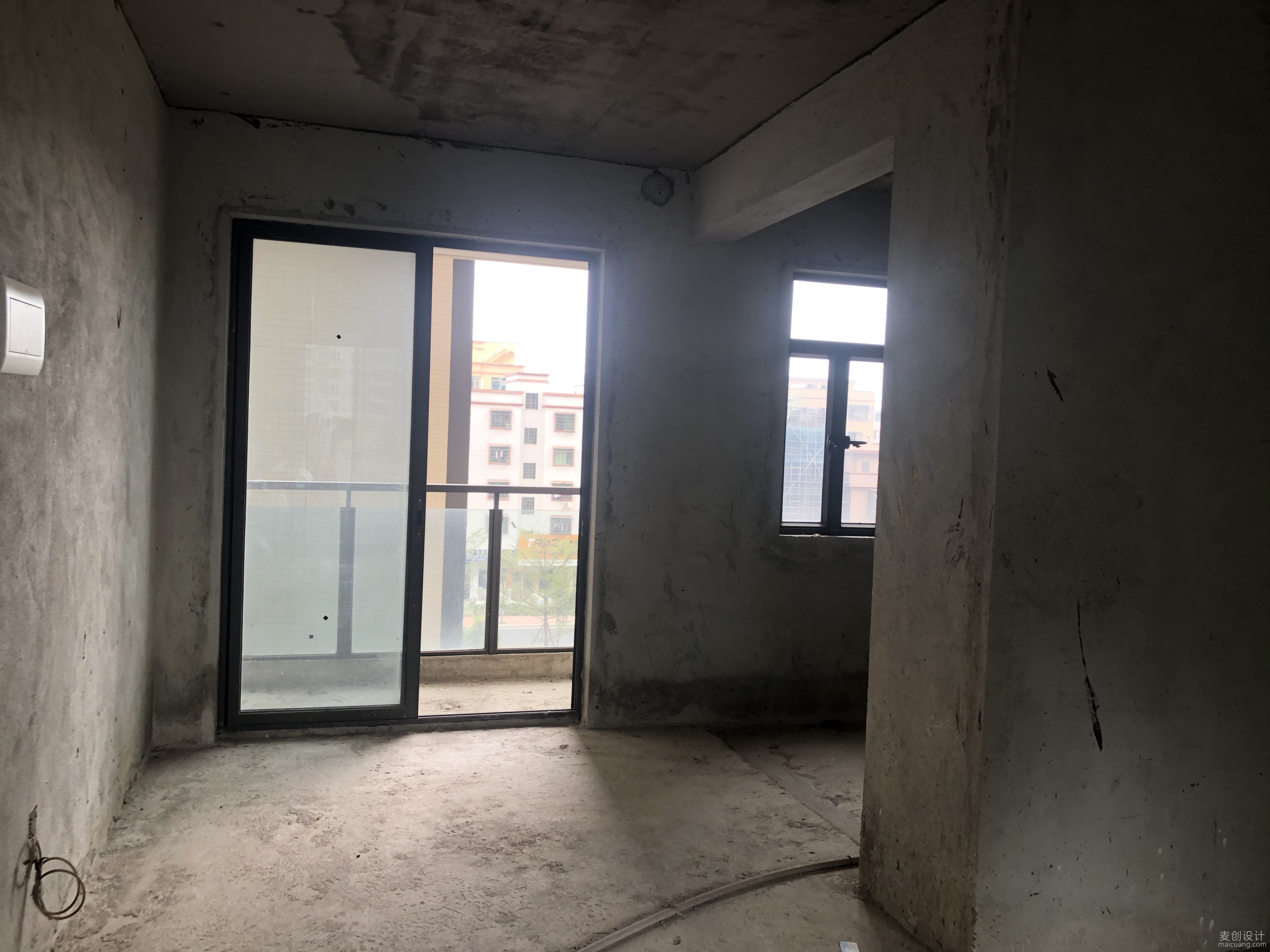 其中很多客戶(hù)甚至非村委統(tǒng)建樓不要