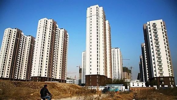 未取得房改資格的在公管房區(qū)域內予以安置