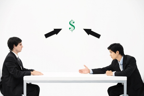 有時(shí)候中介代理組織則和房地產(chǎn)商承諾