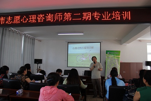 要是有時間你也去咨詢咨詢要么自己去學(xué)學(xué)