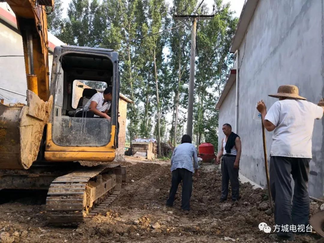 記者從西崖底村村委會(huì)獲悉