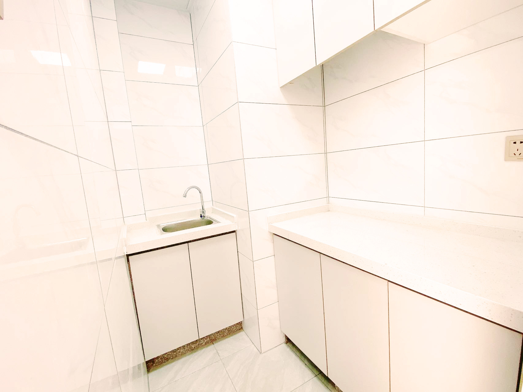 深圳布吉小產(chǎn)權房|京南壹號公館  80萬/套，布吉地鐵400米